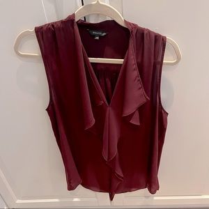 RW&Co sleeveless v-neck blouse